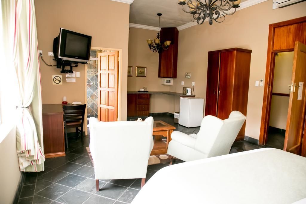 Picanha Grill Guest House & Events Venue Nigel Quarto foto